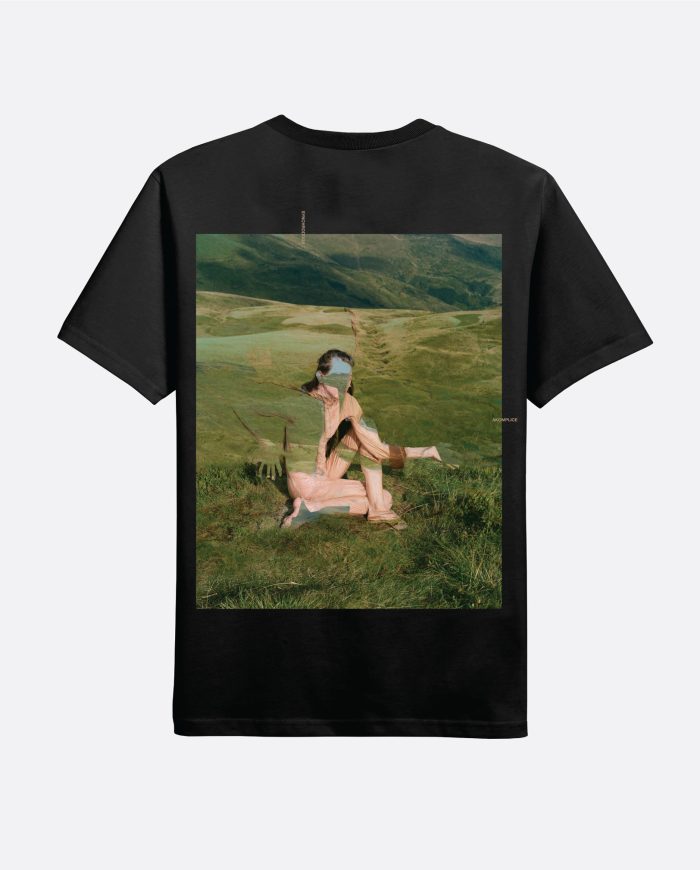 AK X SYNCHRODOGS – SCENIC SHORT SLEEVE